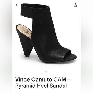 NIB Vince Camuto Cam Pyramid heel peep toe sandals. Black leather. Size 8